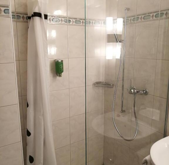 Comfort room with balcony, Six