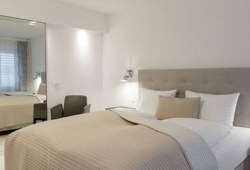 Полулюкс, Six