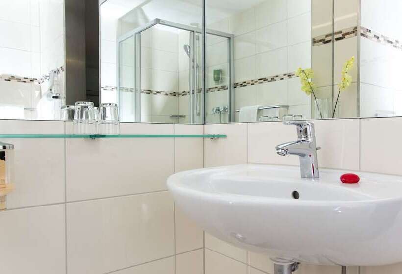 Полулюкс, Six