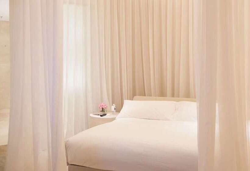 סוויטה צדדית נוף לים, The Sanya Edition