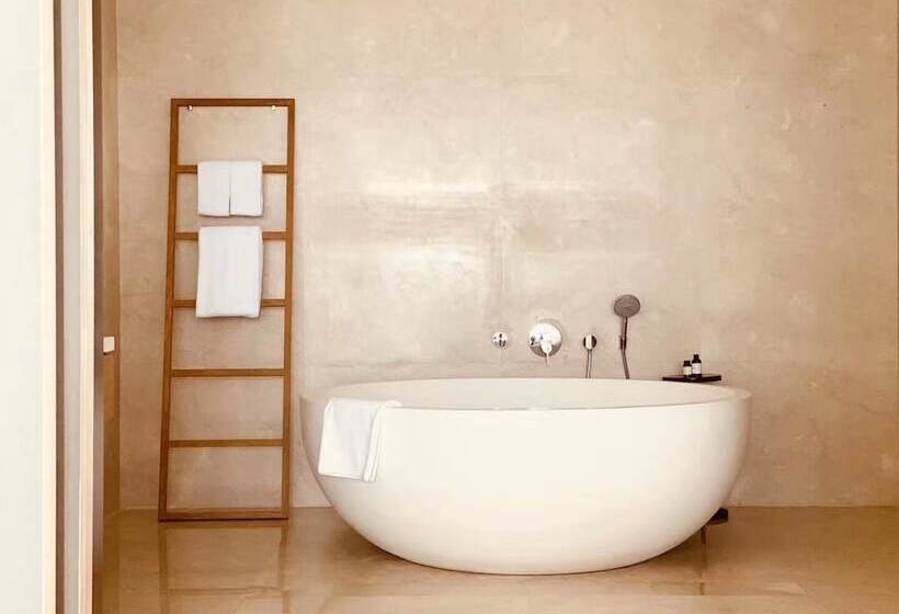 סוויטה צדדית נוף לים, The Sanya Edition