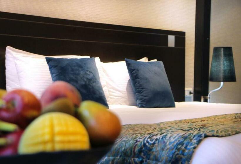 سوییت جونیور, Mena Tyche Hotel Amman