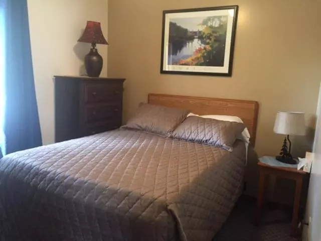 スイート, Milford Motel On The River