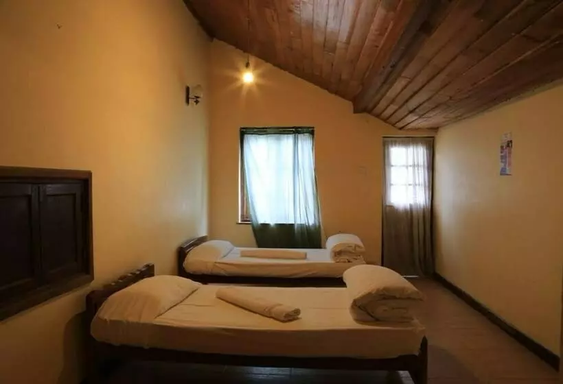 اتاق استاندارد سه نفره, Nuwara Eliya Hostel By Backpack Lanka