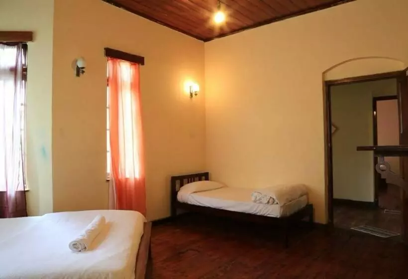 اتاق استاندارد سه نفره, Nuwara Eliya Hostel By Backpack Lanka