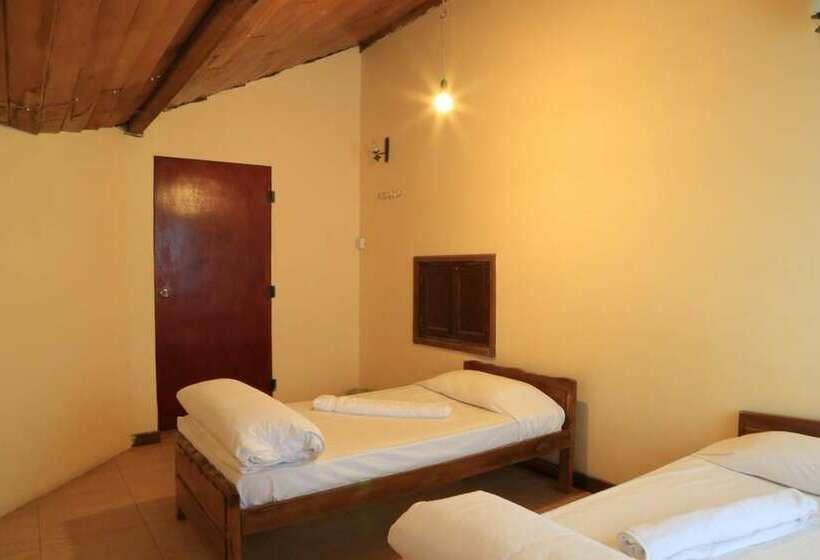 חדר סטנדרט לשלושה, Nuwara Eliya Hostel By Backpack Lanka