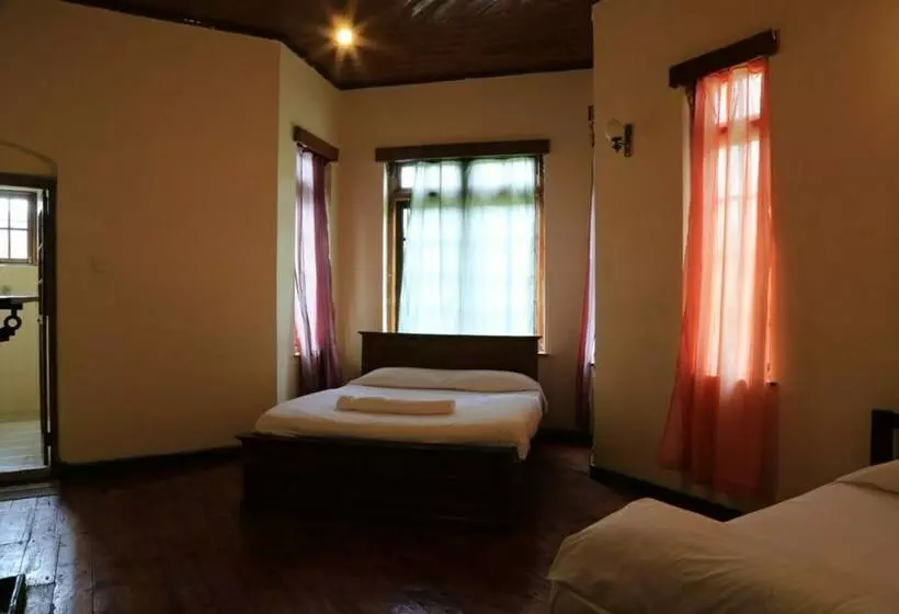 اتاق استاندارد سه نفره, Nuwara Eliya Hostel By Backpack Lanka