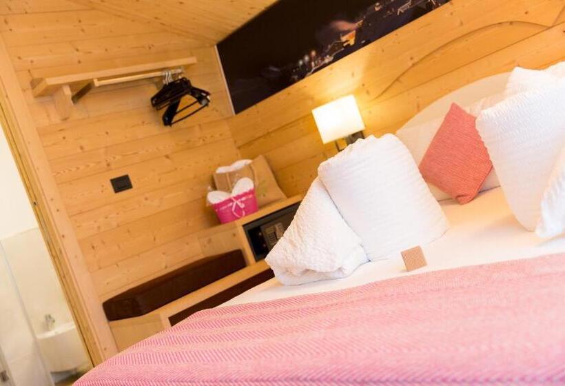 חדר סטנדרט עם מרפסת, Green Rose