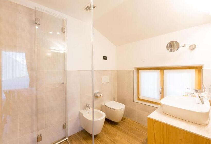 חדר סטנדרט עם מרפסת, Green Rose