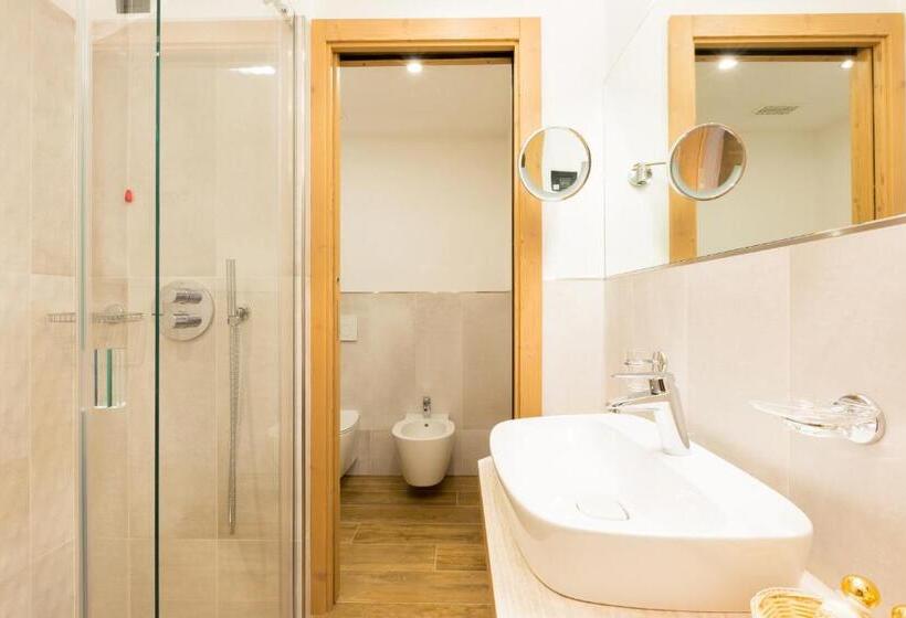 חדר סטנדרט לשלושה עם טרסה, Green Rose