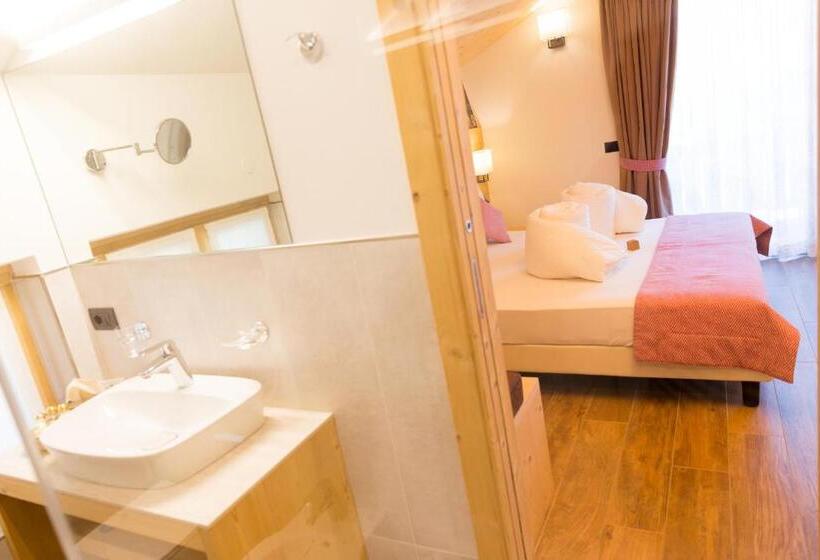 חדר סטנדרט עם מרפסת, Green Rose