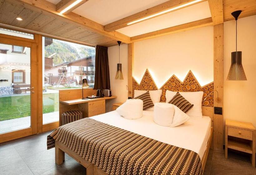 חדר יחיד נוף לגינה, Green Rose