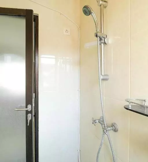 デラックスルーム, Tuban Torres Accommodation