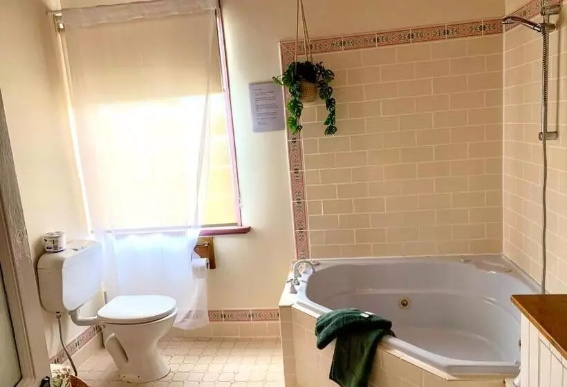 キングサイズベッドのスイートルーム, Victoria And Albert Guesthouse