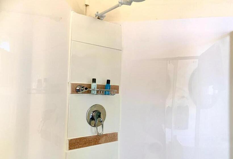 סוויטה משפחתית, Victoria And Albert Guesthouse