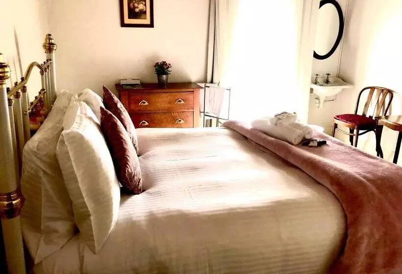 バス共有のスタンダードルーム, Victoria And Albert Guesthouse