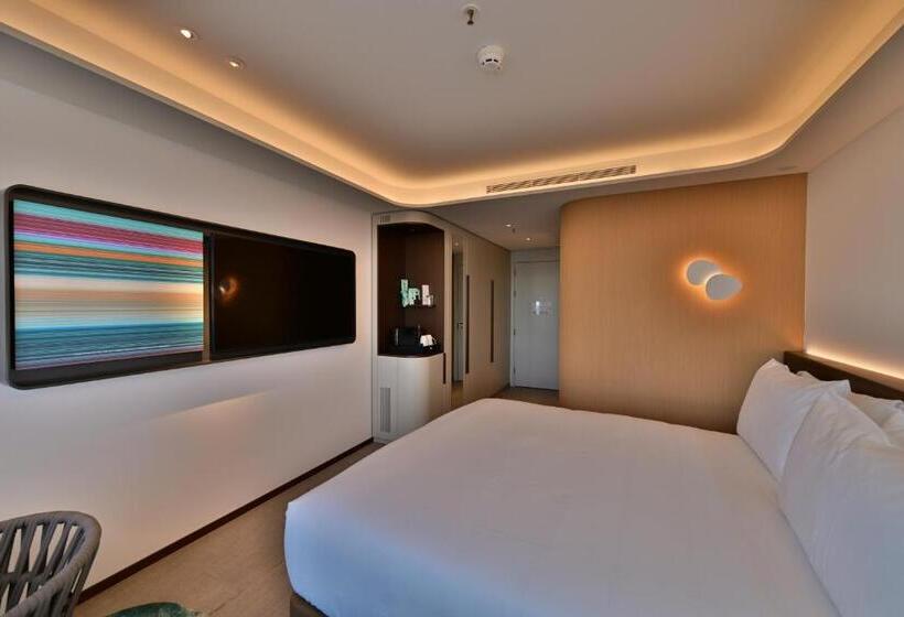 Standard Room King Size Bed