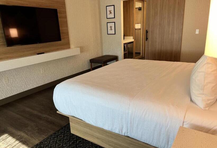 Стандартный Номер Кровать Кинг, Wyndham Garden Redwood Valley   Ukiah