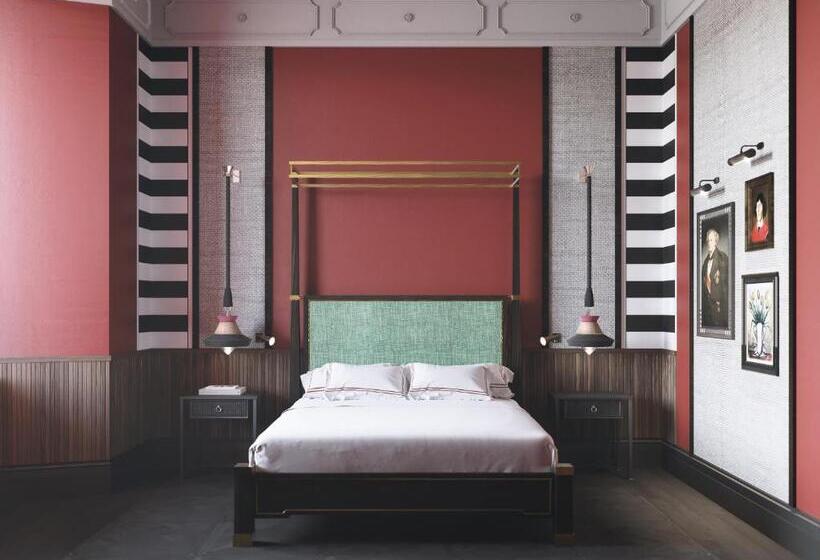 Superior Room King Size Bed