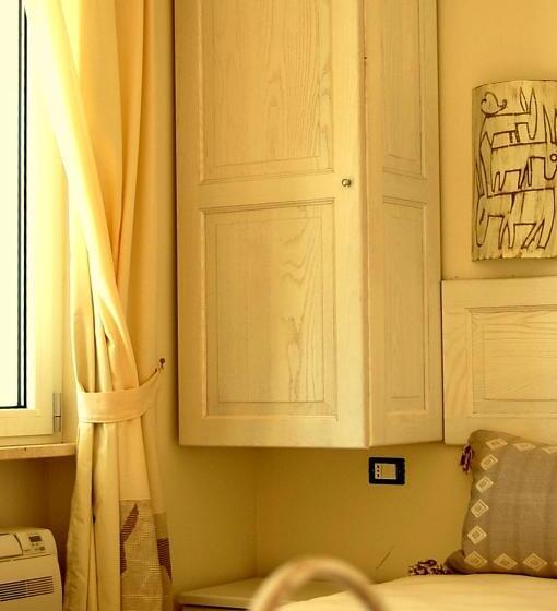 غرفة عائلية, Budoni Beach