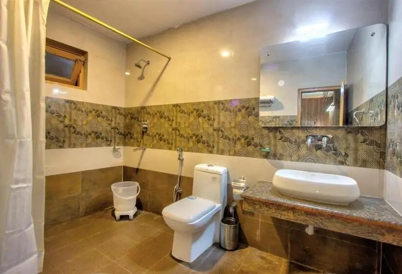 Economy Zimmer, Samiru Manali