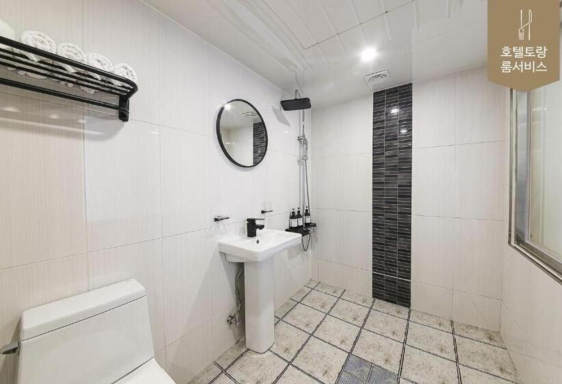 Suite amb Terrassa, Torang Jeonju