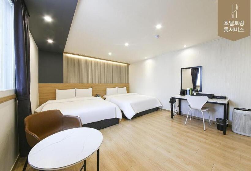 Family Room, Torang Jeonju