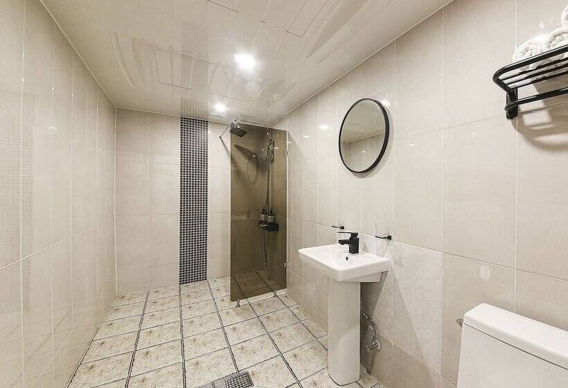 Family Room, Torang Jeonju