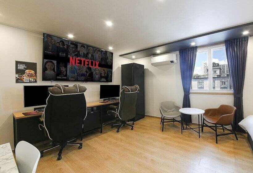 Family Room, Torang Jeonju