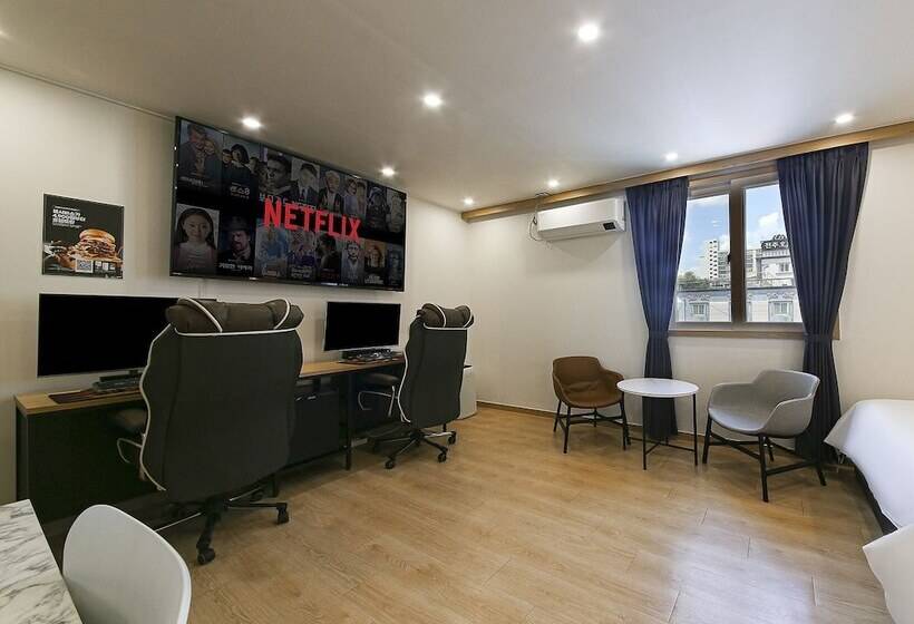 Family Room, Torang Jeonju