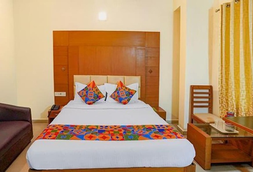 اتاق لوکس, Fabhotel The Green City   Nr Jawaharlal Nehru Stadium & Government Museum Chennai