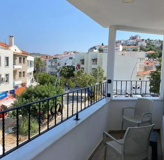 Standard Kolmen Hengen Huone Parveke, Gülhan City Otel