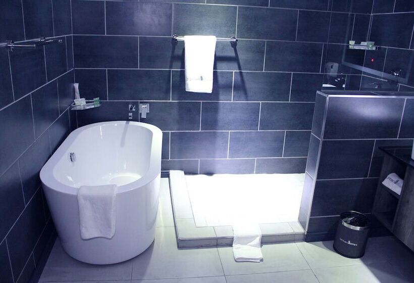 سوییت خانوادگی, Urban Bliss