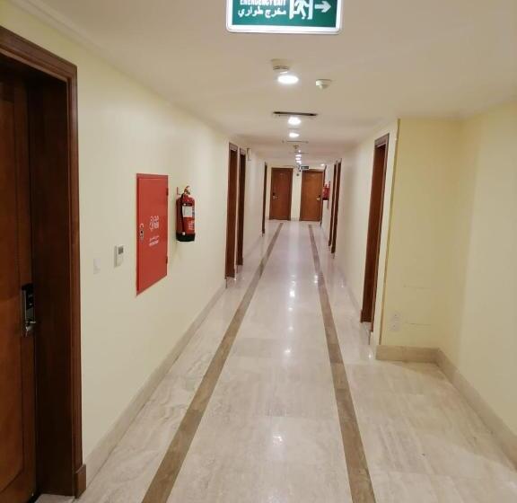 ファミリーステューディオ, فندق ضيافة دلة