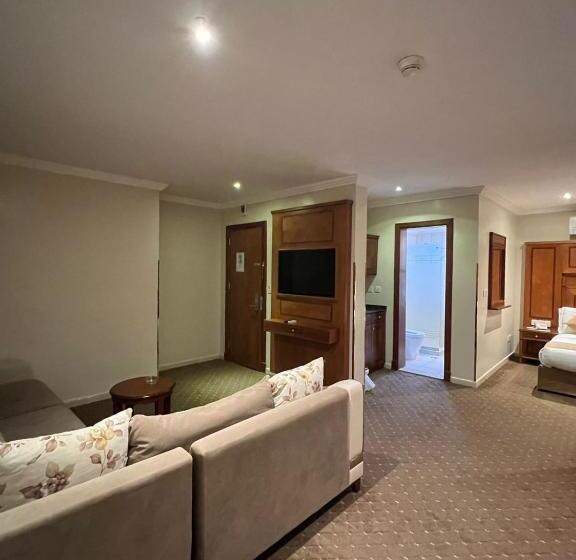 ファミリーステューディオ, فندق ضيافة دلة