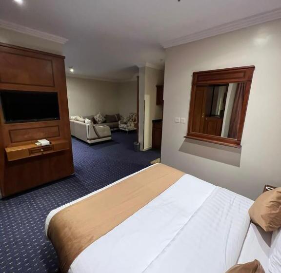 ファミリーステューディオ, فندق ضيافة دلة