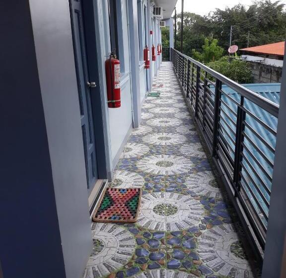 单人经济间, Althea Apartelle