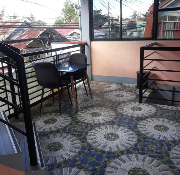 单人经济间, Althea Apartelle