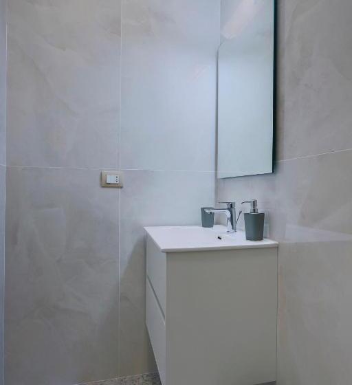 غرفة قياسية, Al Castello Avezzano