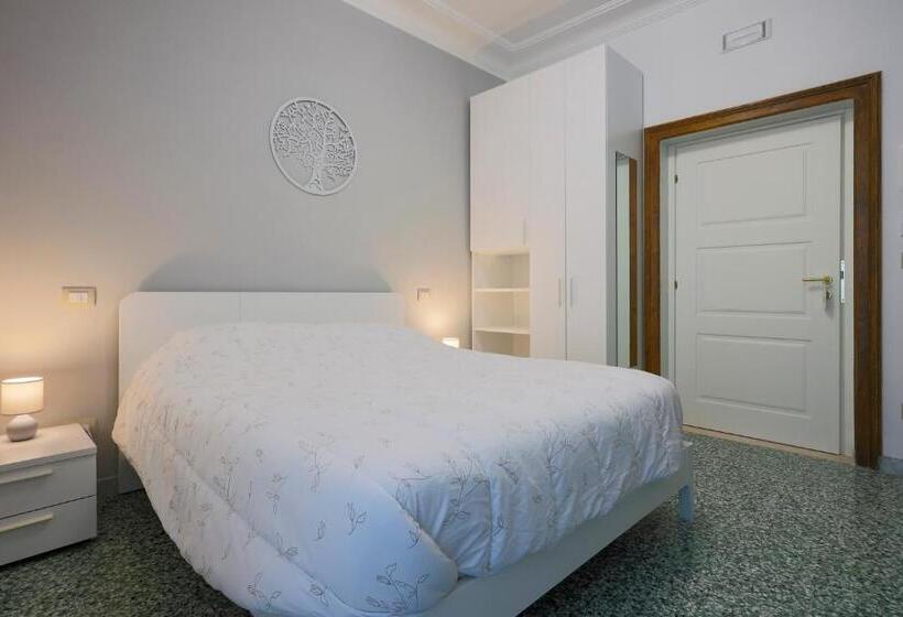 Номер Deluxe с Балконом, Al Castello Avezzano