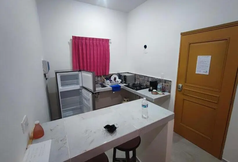 Habitación Estándar Vista Piscina, Casa Esperanza
