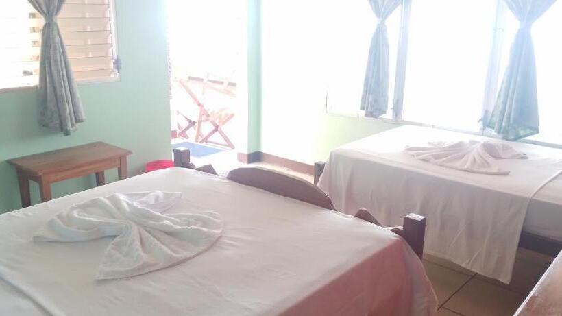 غرفة قياسية ثلاثية, Hostal Miraflores B&b