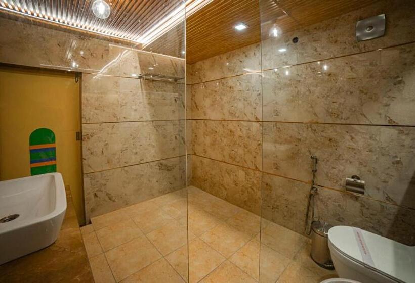 1 Bedroom Apartment Lake View, Aman The Lake Side