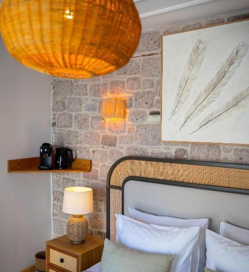 Номер Deluxe, Cundalis1893