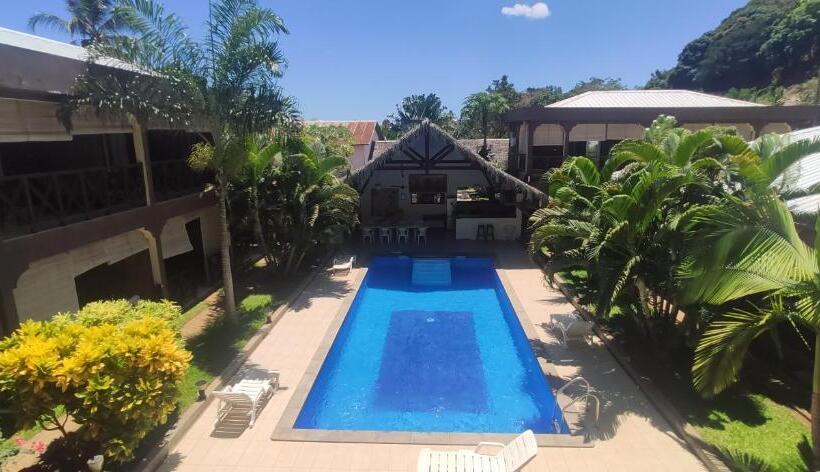 استودیوی استاندارد, Résidence Kambana