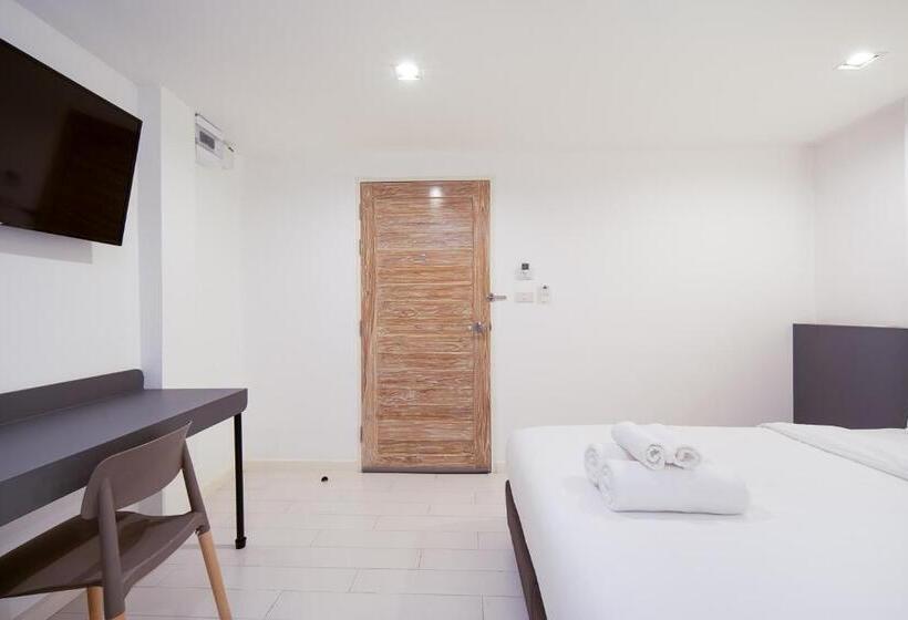 Quarto Deluxe, The Urban Oasis