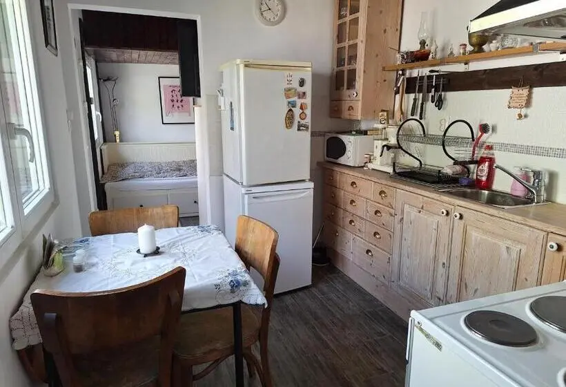 Standard-studio Puutarhanäkymä, Musala 1 Bed & Breakfast