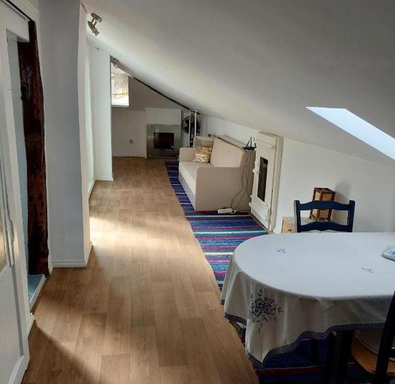 منزل 3 غرف نوم, Musala 1 Bed & Breakfast