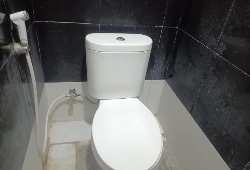 Номер Deluxe, Oyo 93090 Multi Plus Inn