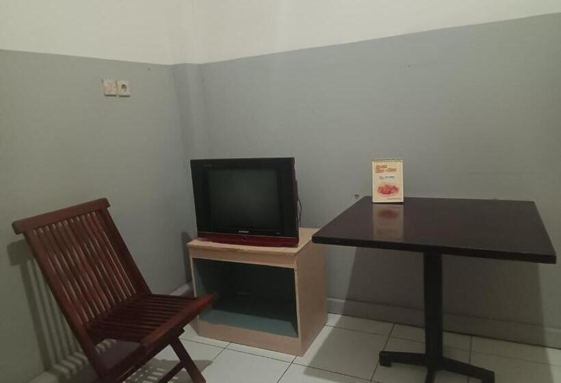 Номер Deluxe, Oyo 93090 Multi Plus Inn